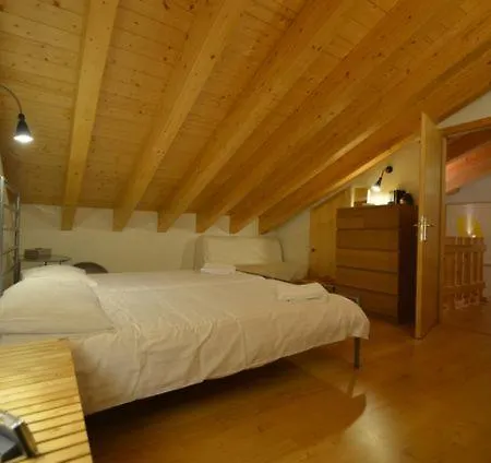 Appartement Au Pied Des Pistes C7, - Modern 3 Bedroom Duplex, Sleeps 8 *